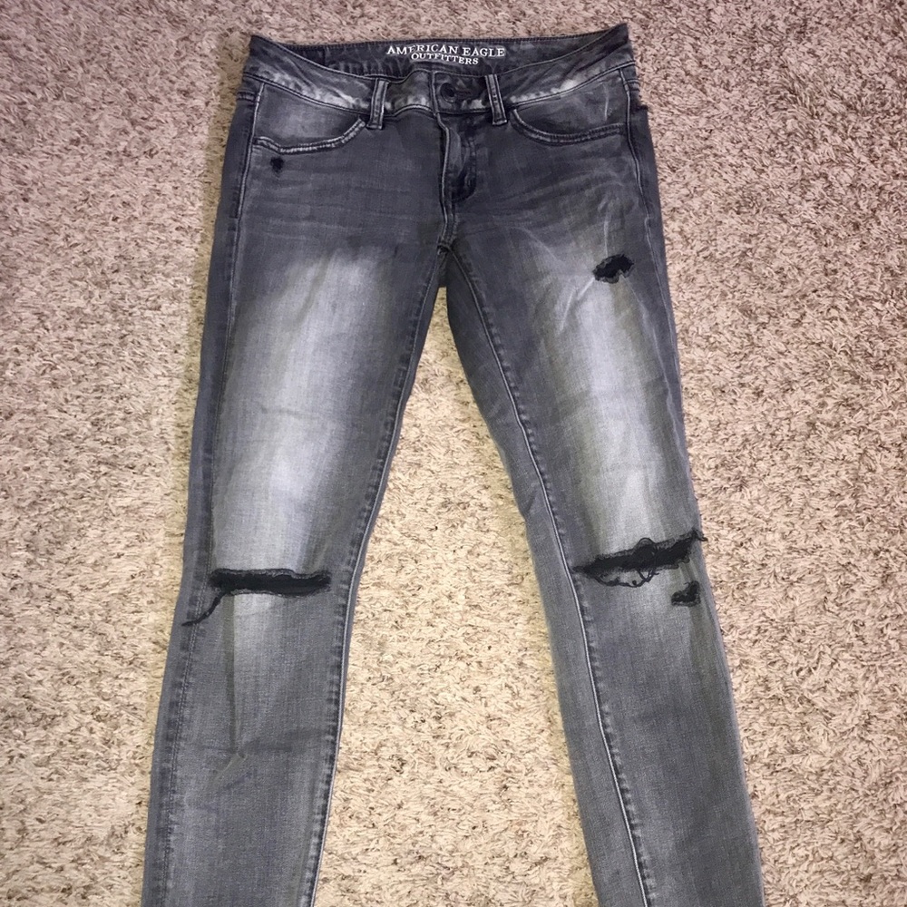 Distressed black/gray American Eagle Jegging